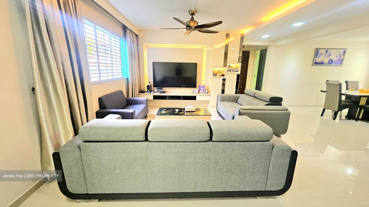 Blk 818 Woodlands Street 82 (Woodlands), HDB Executive #571791361